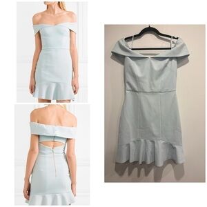 Rebecca Vallance Hamptons Off the Shoulder Pale Blue Crepe Mini Dress (S4)
